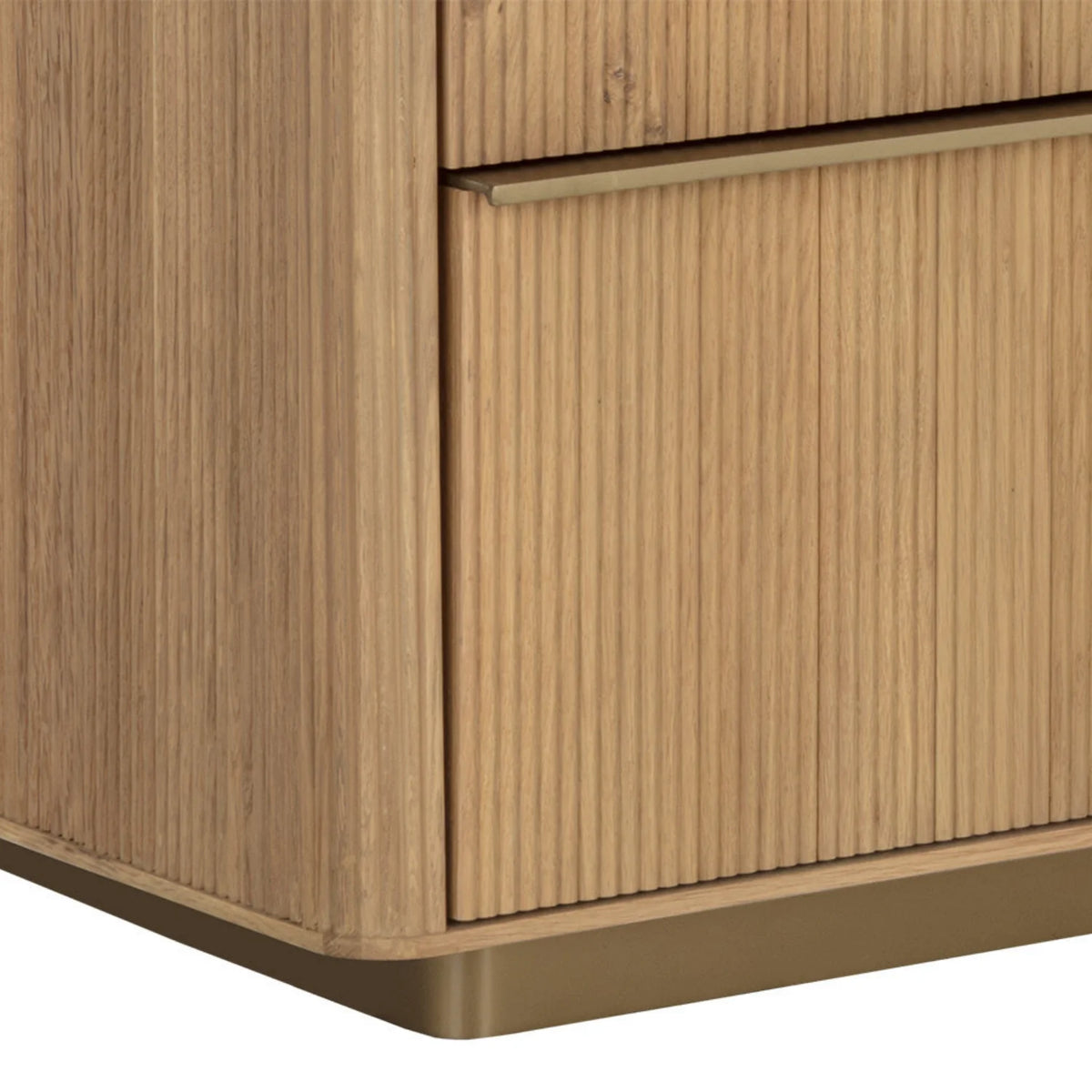 Commode moderne en chêne avec façades sculptées et cannelées - Chambre | Finition or brossé